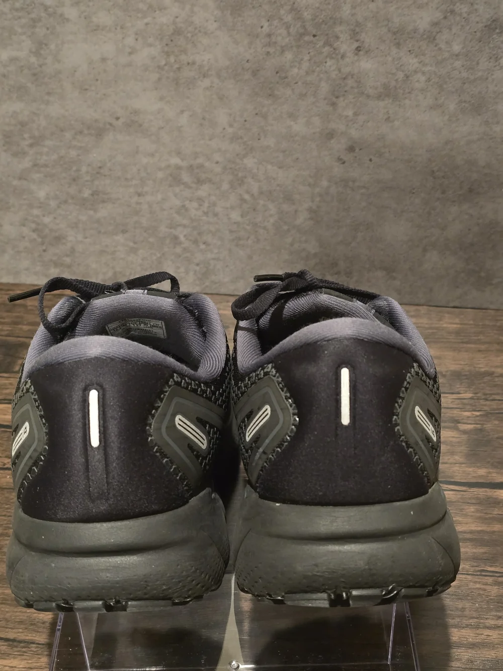 Brooks design runs ghost